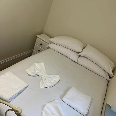 Convenient 4bed Budget In Headingley Апартаменты
