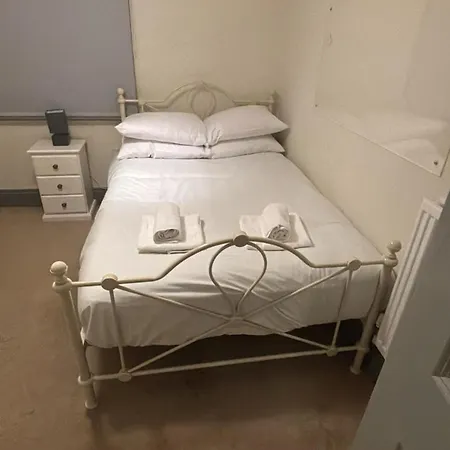 Convenient 4bed Budget In Headingley Appartement Leeds (West Yorkshire)