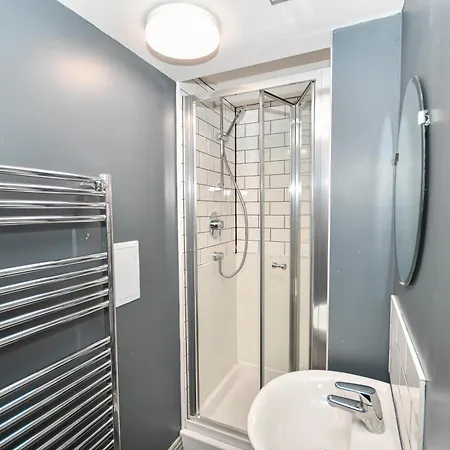 Convenient 4bed Budget In Headingley Appartement Leeds (West Yorkshire)