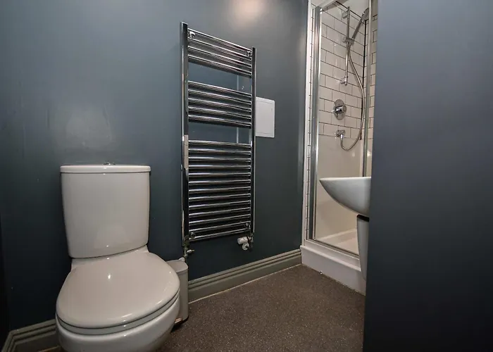 Apartment Convenient 4bed Budget In Headingley